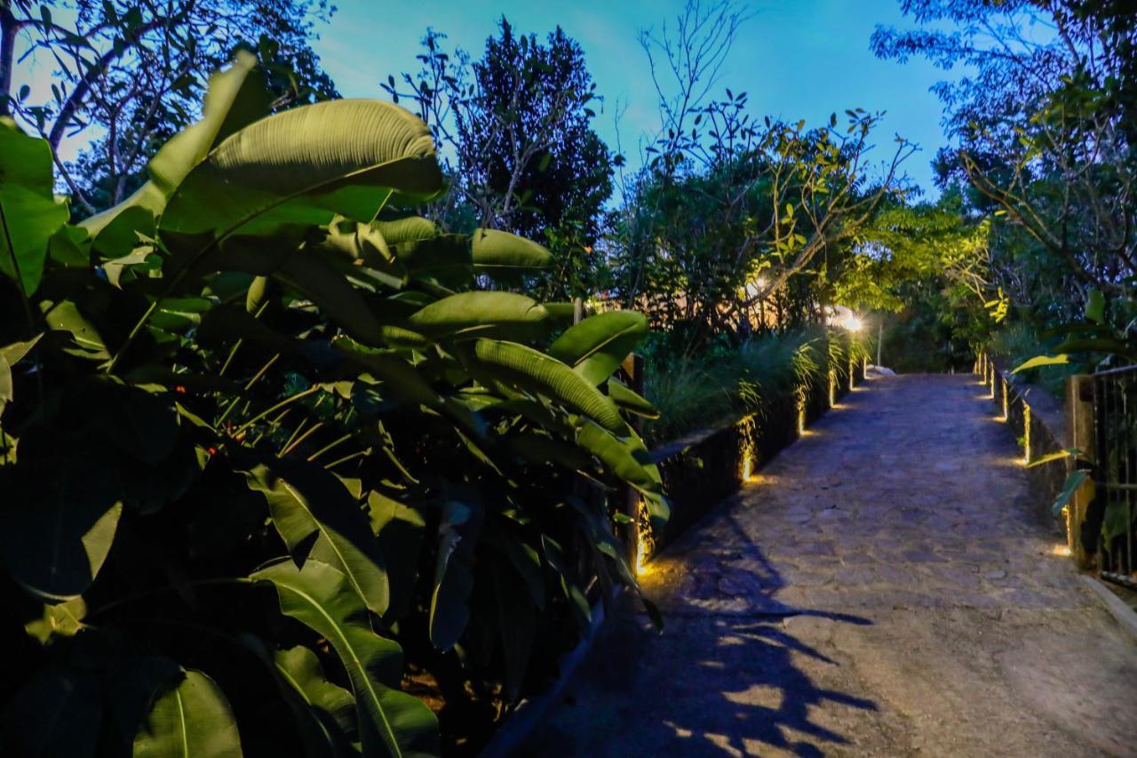 Tranquilisle Hotel Kandy Exterior photo